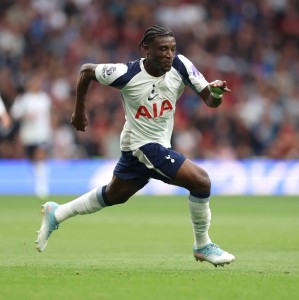 TA：切尔西曾4000万镑+霍尔求购库杜斯，但被西汉姆拒绝